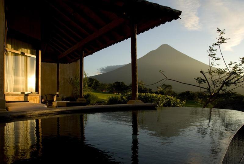 Hotel La Reunion Golf Resort And Residences Antigua Habitación foto