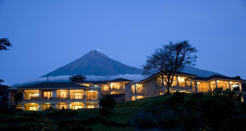 Hotel La Reunion Golf Resort And Residences Antigua Exterior foto