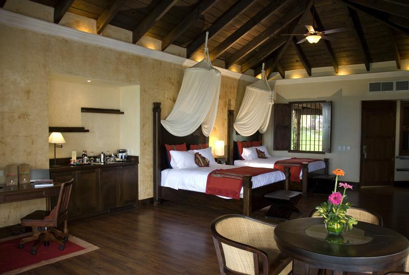 Hotel La Reunion Golf Resort And Residences Antigua Habitación foto